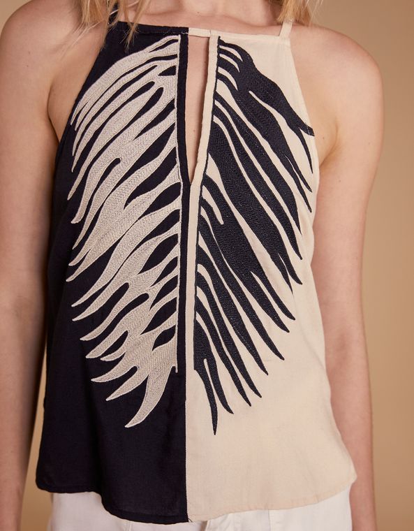 192018307_0074_040-REGATA-BORDADO-FOLHA-P-B